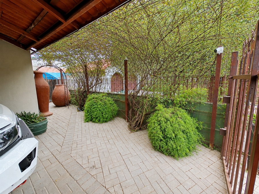 6 Bedroom Property for Sale in Delareyville North West
